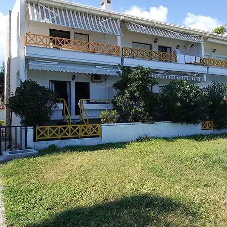 Appartement With One Bedroom In With Wonderful Sea View Furnished Terrace And Wifi Chaniotis